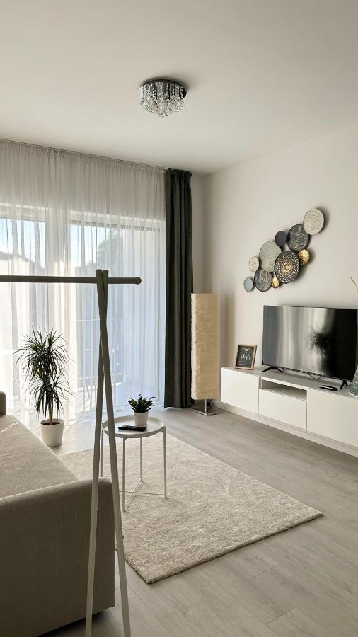 Linden Apartman 104 - Adults Only Mosonmagyarovar Exterior photo